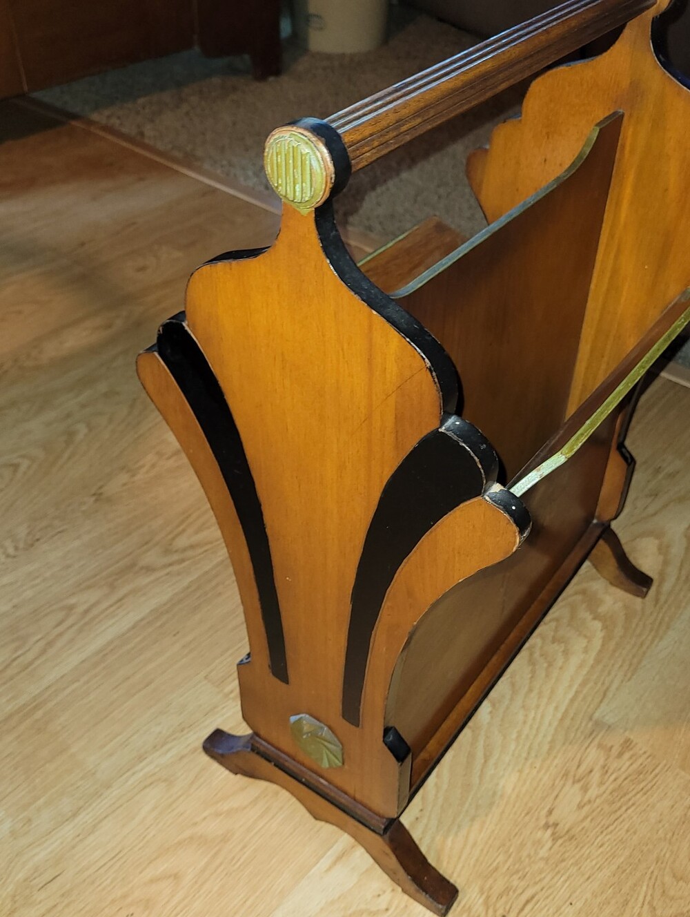 Vintage Magazine Rack - Picture 7 of 11
